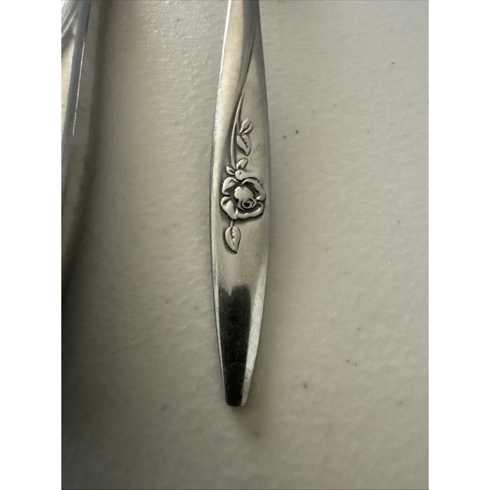 Oneida Stainless Lasting Rose 1 youth set -2 pieces Knife Fork